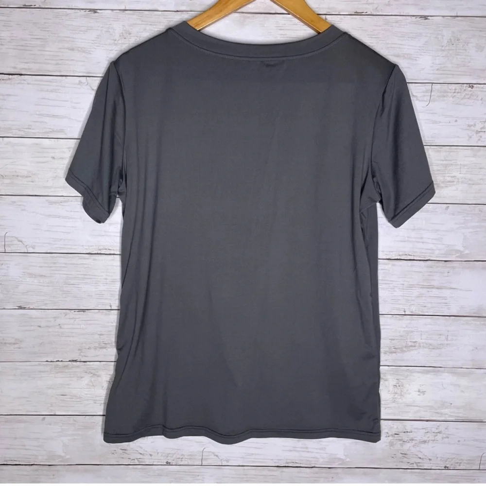 Gray Short Sleeve Tee with Tribal Skull Design - Size Small - Picture 4 of 5